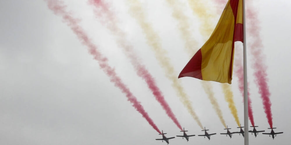 Bandera España escuadrón aviones